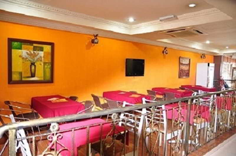 Oyo 103 V'La Garden Hotel كوالالمبور المظهر الخارجي الصورة