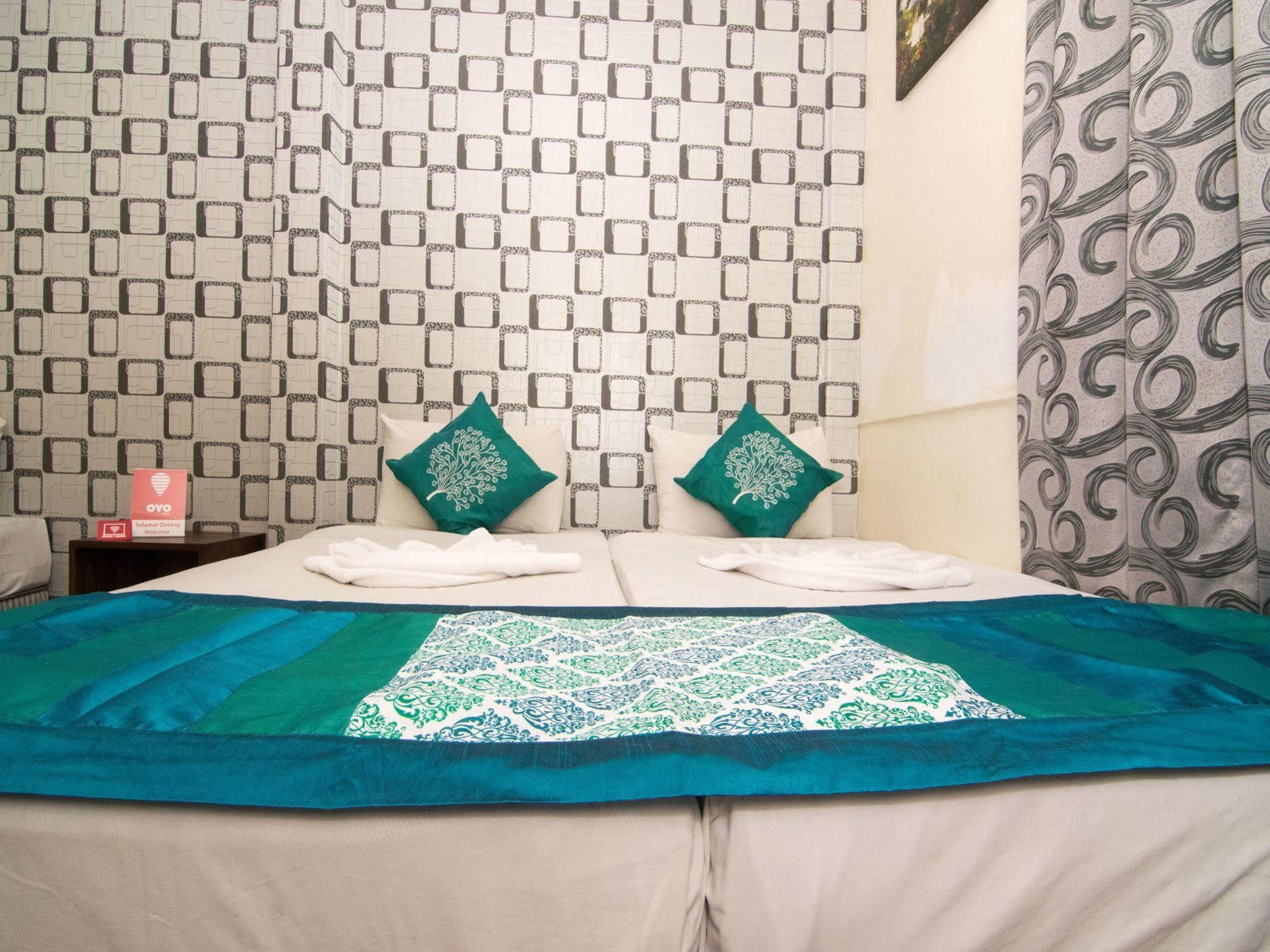 Oyo 103 V'La Garden Hotel كوالالمبور المظهر الخارجي الصورة